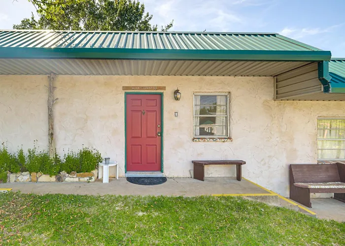 Hike, Fish & More: Quaint Lake Whitney Retreat